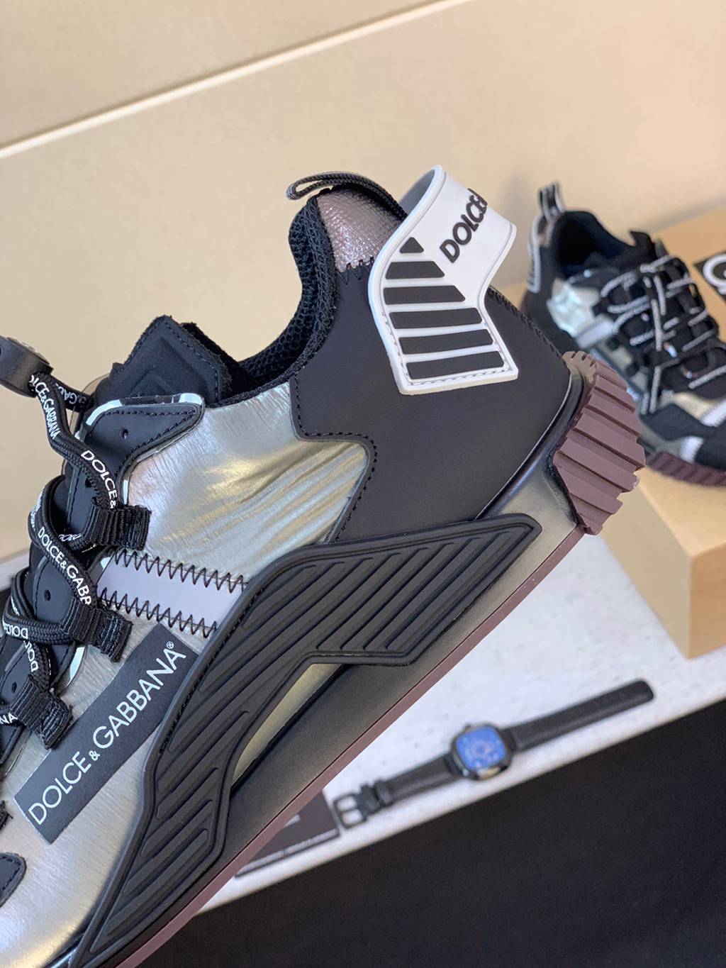 D*G sneaker